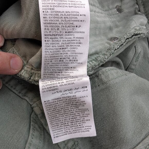 GAP Denim Women's L Green Frayed Hem Mini Skirt Distressed Casual Y2K Vibe - Picture 2 of 12